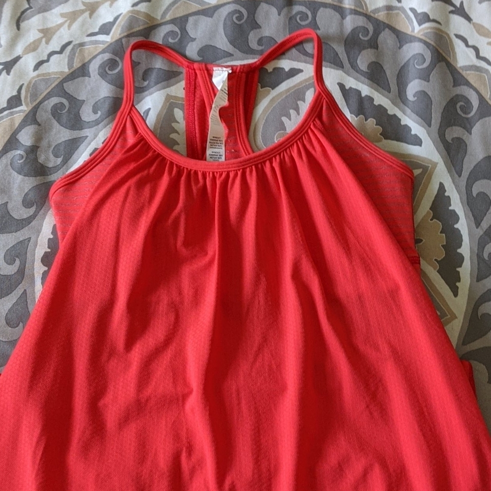 Lululemon tank top with sports bra